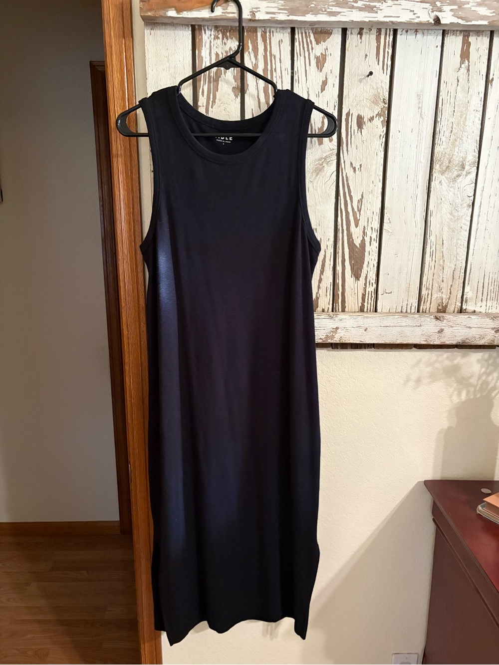 Able Sleeveless Black Midi Dress